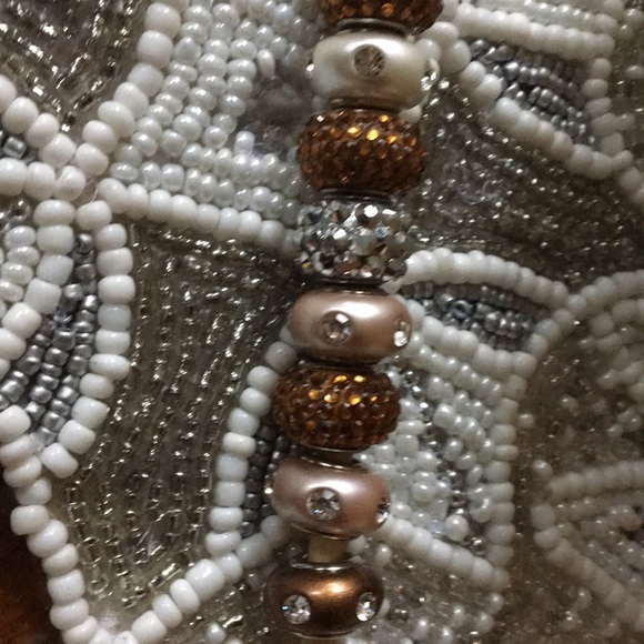 10 beads in various shades brown, taupe, silver. - Picture 3 of 4